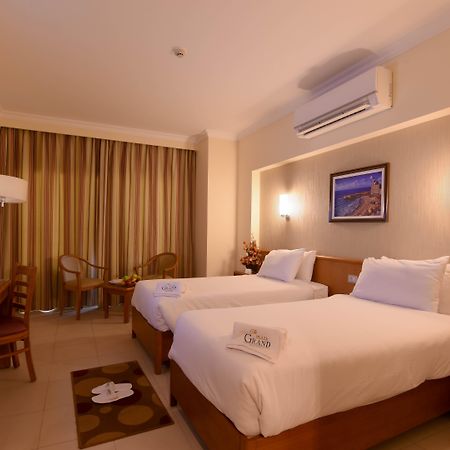 The Grand Plaza Hotel Smouha Alexandria Bagian luar foto
