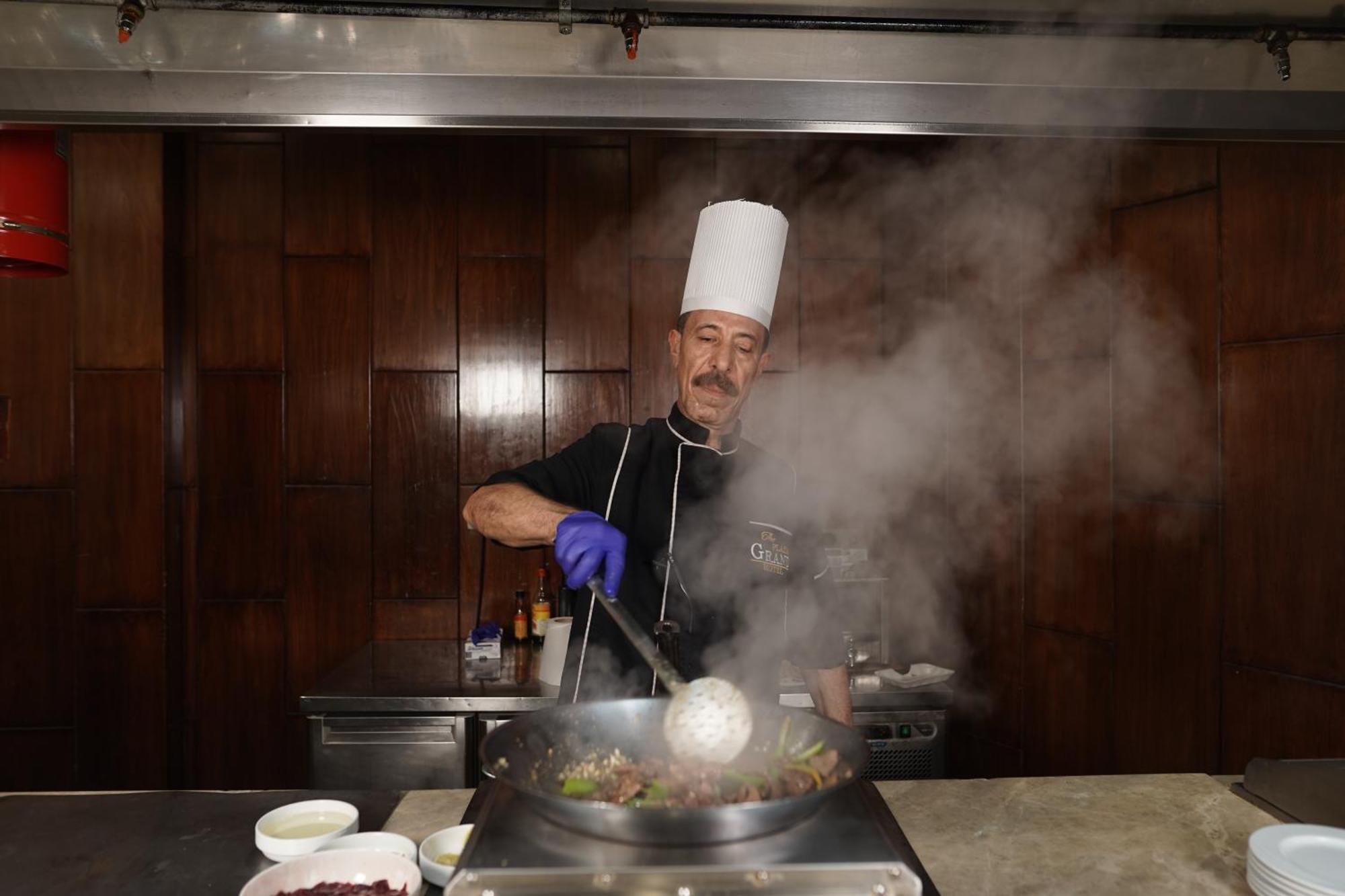 The Grand Plaza Hotel Smouha Alexandria Bagian luar foto