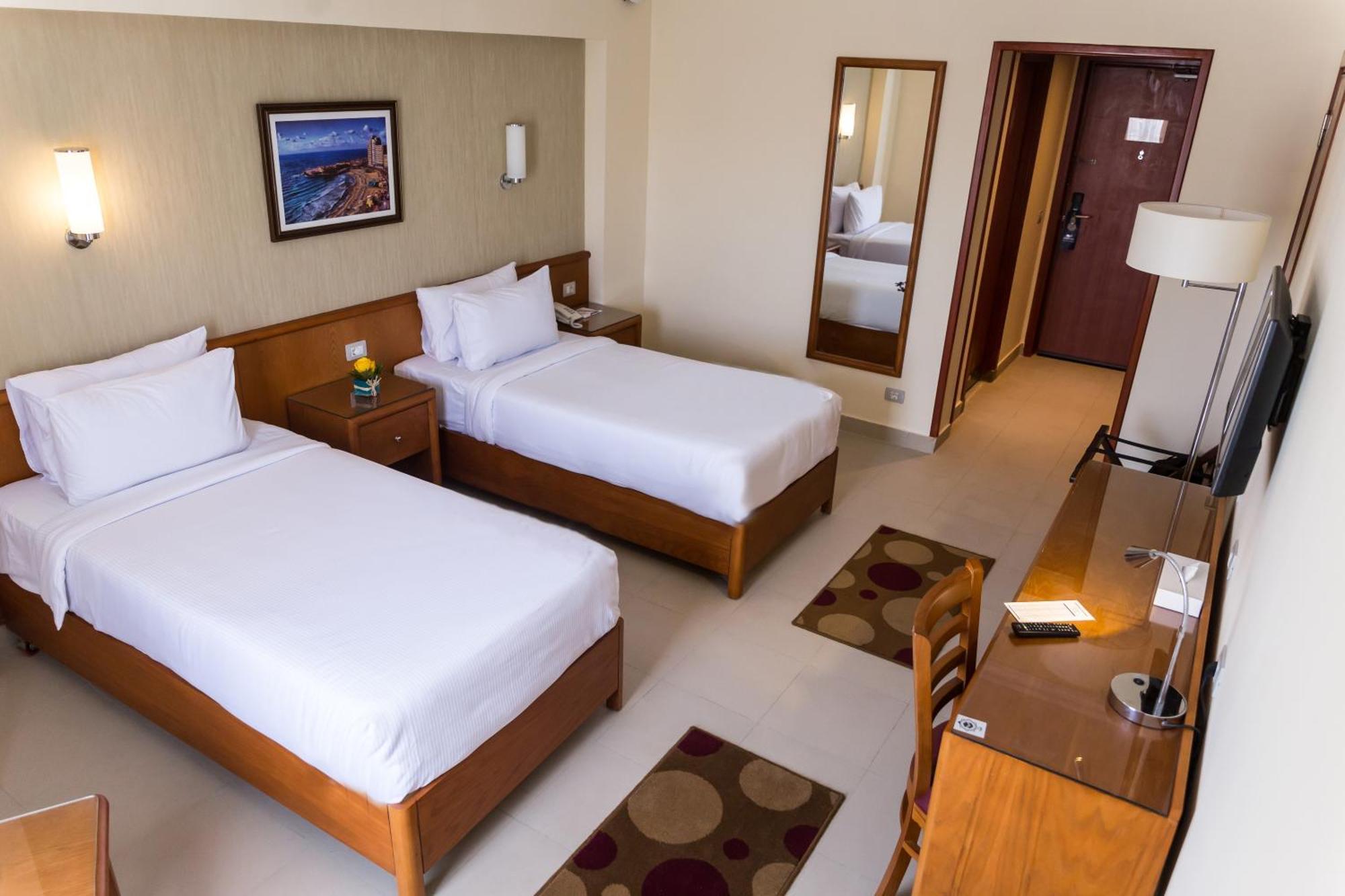 The Grand Plaza Hotel Smouha Alexandria Bagian luar foto