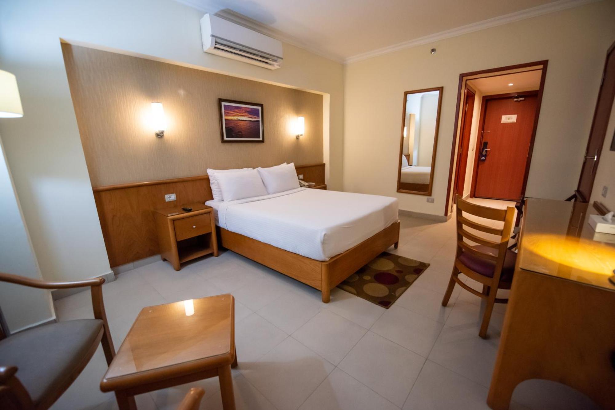 The Grand Plaza Hotel Smouha Alexandria Bagian luar foto