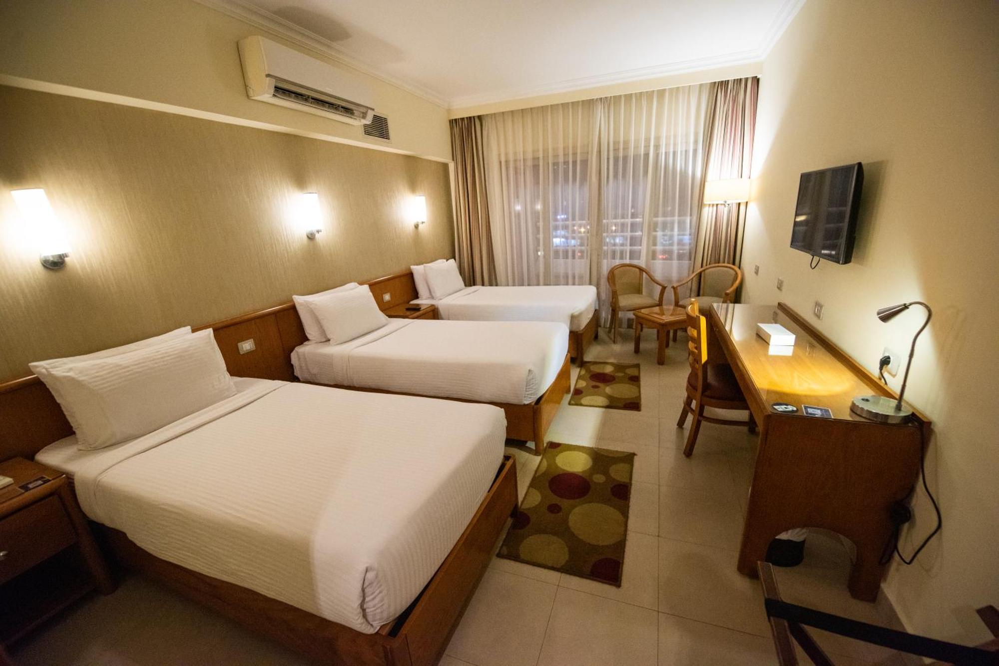 The Grand Plaza Hotel Smouha Alexandria Bagian luar foto