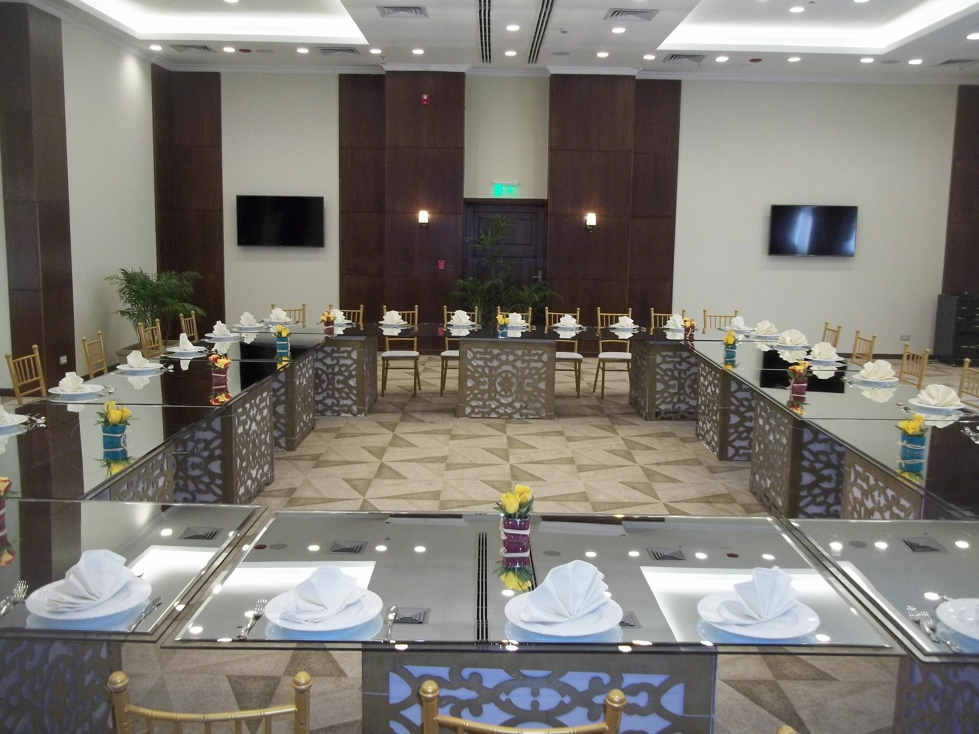 The Grand Plaza Hotel Smouha Alexandria Bagian luar foto